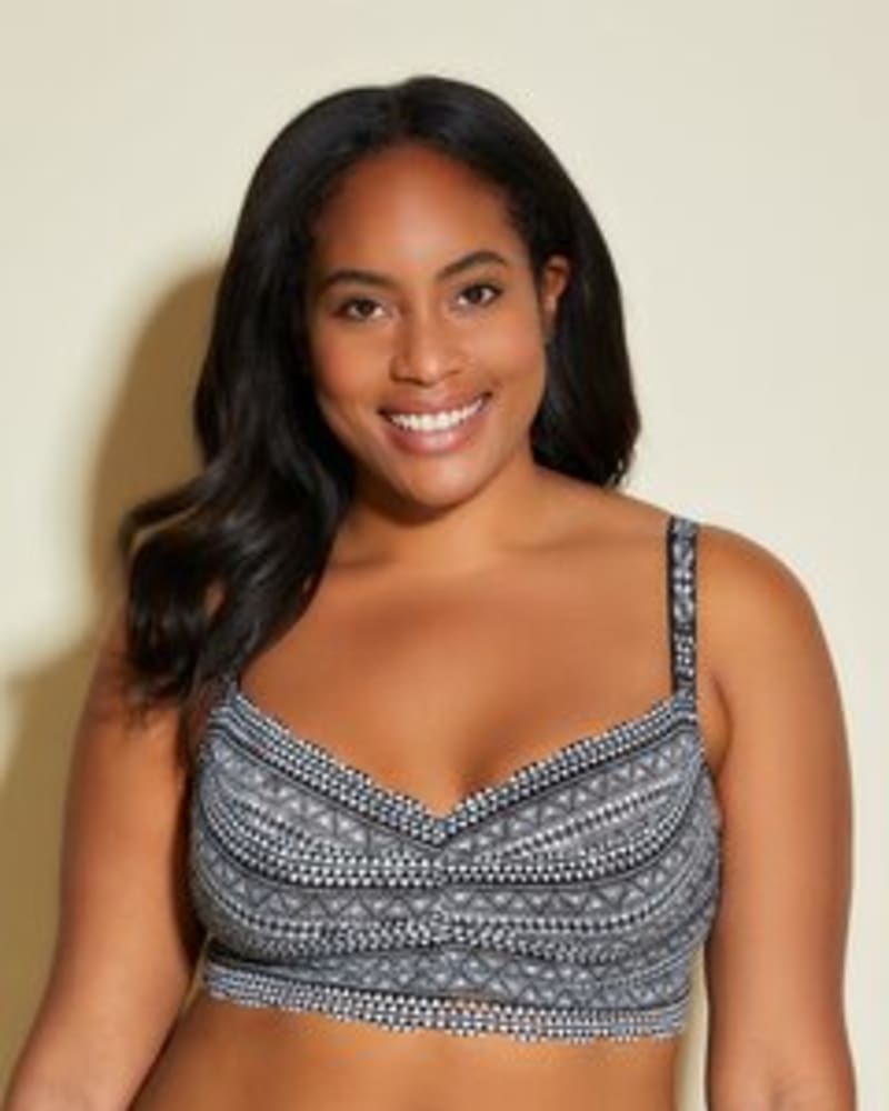 Front of a model wearing a size 1X Sweetie Lace Bralette in Geo Black White by Cosabella. | dia_product_style_image_id:253714